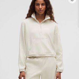 Lululemon Brushed Soft Streme Half zip funnel. Size 8 bone.